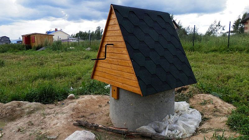Домики для колодца: какой выбрать?